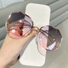 2022 Fashion Tea Gradient Sunglasses Women Ocean Water Cut Trimmed Lens Metal Curved Temples Sun Glasses Female UV400